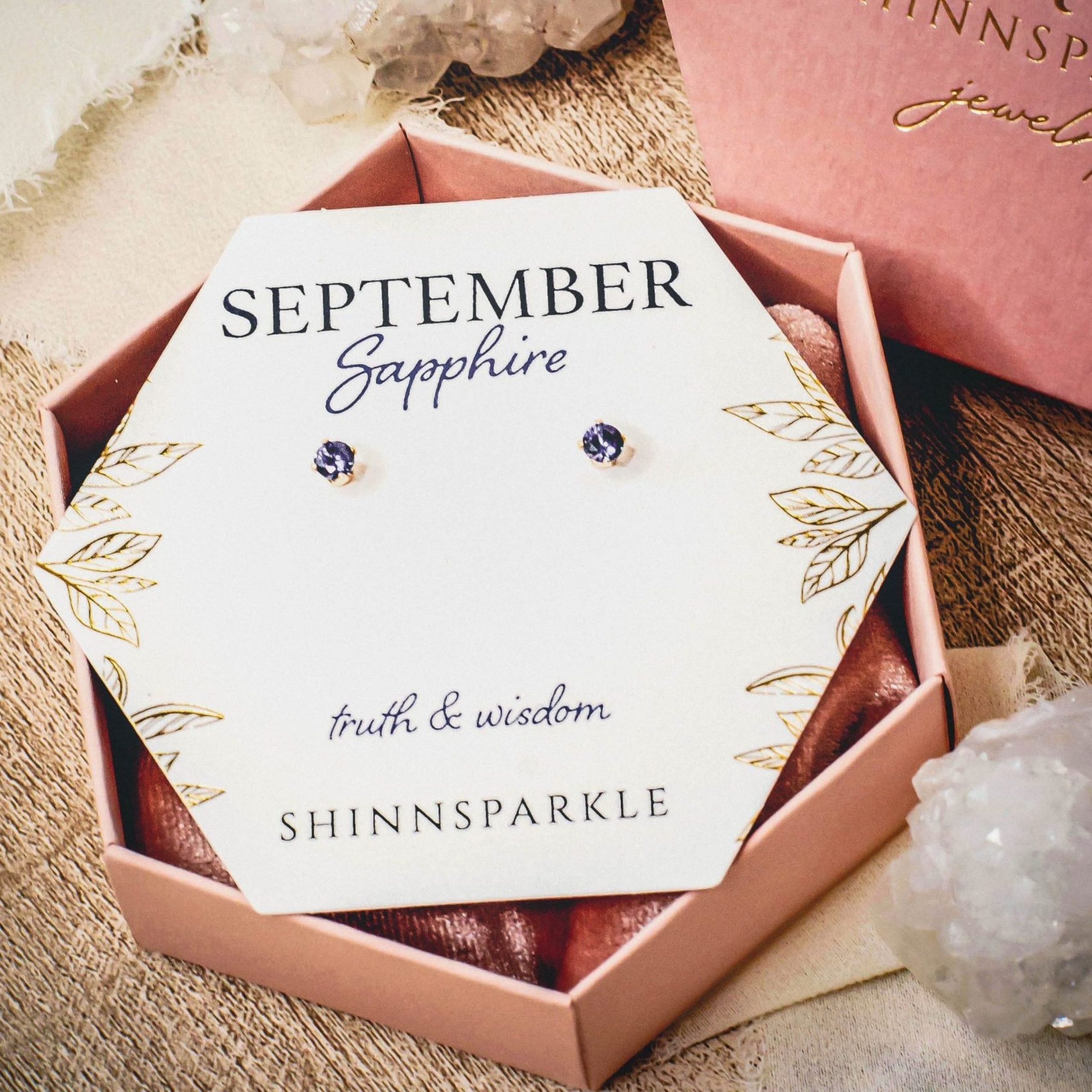 Enhance Your Jewelry Presentation with Necklace Cards Packaging Boxes